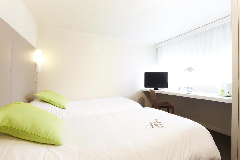 Greet Hotel Angouleme Saint-Yrieix-sur-Charente Bagian luar foto